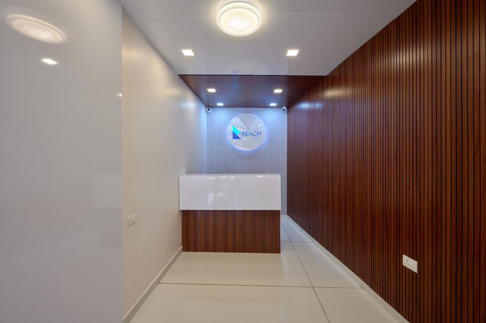 Reach Inn Kochi Exterior photo
